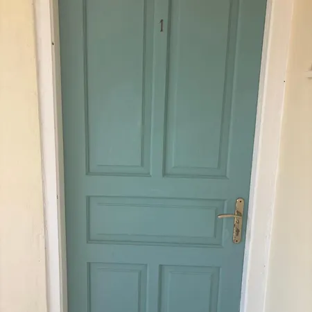 Apartment Agrambeli & *